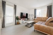 Krásný byt 2+kk/L se zahrádkou a garážovým stáním., cena 8750000 CZK / objekt, nabízí LeoReal