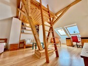 Prodej výjimečného mezonetového bytu 4+1 s terasou, cena 6990000 CZK / objekt, nabízí CENTURY 21 Dream