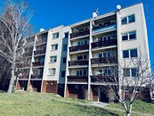 Prostorný byt 3+1 k pronájmu s balkonem s výhledem, Luční, Moravská Nová Ves, cena 10000 CZK / objekt / měsíc, nabízí
