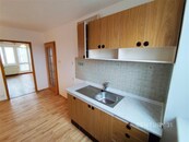 Pronájem, Bytu 2+1, 58m2, s balkonem a sklepem, ul. Nádražní v Jindřichově Hradci, cena 12500 CZK / objekt / měsíc, nabízí 