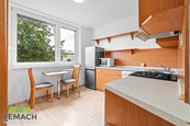 Pronájem, byt 1+1 s balkonem, 33 m2 + 4,5 m2, Uherské Hradiště, cena 11900 CZK / objekt / měsíc, nabízí