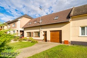 Prodej, rodinný dům 5+1 + podkroví, 870 m2, Babice, cena 5590000 CZK / objekt, nabízí Remach