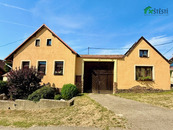 Prodej rozlehlého rodinného stavení s dvěma domy a zahradou - Staré Hobzí, okr. Jindřichův Hradec, cena 9300000 CZK / objekt, nabízí 