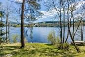 Stavební pozemek č.2 v první řadě u vody LIPNO LOGGIA, cena 9950000 CZK / objekt, nabízí Lipno Real s.r.o.
