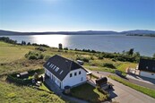 Prémiový apartmán 1+kk s terasou a panoramatickým výhledem na široké Lipno, cena 3990000 CZK / objekt, nabízí 