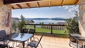 Mezonetový apartmán 3+kk s terasou a panoramatickým výhledem na vodu, cena 8790000 CZK / objekt, nabízí Lipno Real s.r.o.