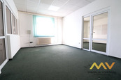 Pronájem kanceláře, 35 m2, Hradec Králové - ul. Bieblova. , cena 8313 CZK / objekt / měsíc, nabízí