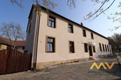 Pronájem rekonstruovaného bytu 1+1, 25 m2, Hradec Králové - Kluky. 