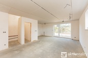 Prodej novostavby rodinného domu s užitnou plochou 197 m2, s dispozicí 5+kk, technická místnost, prádelna, 4x parkovací stání, soukromá zahrada, Lužec nad Vltavou, cena 10490000 CZK / objekt, nabízí 