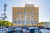 Pronájem bytu 2+1 61 m2, 3x lodžie, sklep, cena 16000 CZK / objekt / měsíc, nabízí