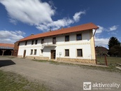 Zemědělská usedlost Březinka - Kokořín, 9 289 m2 pozemků, dům + hospodářské budovy, cena 16990000 CZK / objekt, nabízí Aktivreality