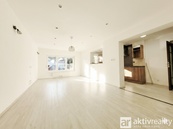 Pronájem bytu 4+1, 110 m2, zahrada 620 m2, Neratovice, cena 29000 CZK / objekt / měsíc, nabízí 