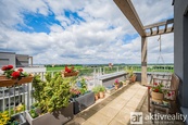 Prodej nadstandardního bytu 3+kk, 166 m2 - Praha - Dolní Chabry, cena 15490000 CZK / objekt, nabízí Aktivreality