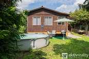 Pronájem rekreační chaty se zahradou - Uhříněves, cena 5000 CZK / objekt / měsíc, nabízí Aktivreality