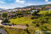 Prodej stavebního pozemku 732 m2, Králův Dvůr, cena 7300000 CZK / objekt, nabízí Aktivreality