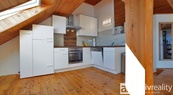 Pronájem slunného bytu 2+kk, 69m2, Chrášťany u Prahy, cena 19000 CZK / objekt / měsíc, nabízí 