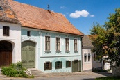 Prodej historické usedlosti, o velikosti 200 m2, na pozemku 892 m2, obec Pavlov u Věstonic