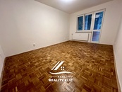 Pronájem bytu 2+1 55 m2, s lodžii Orlová - Lutyně, cena 7900 CZK / objekt / měsíc, nabízí 