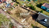 Prodej stavebního pozemku 651 m2, Velké Heraltice - Sádek, cena 875 CZK / m2, nabízí 
