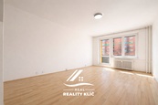 Pronájem bytu 1+kk 27 m2, cena 9500 CZK / objekt / měsíc, nabízí 