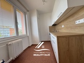 Pronájem bytu 2+1 s balkónem, 55m2, Ostrava Poruba, ul. Kyjevská, cena 13000 CZK / objekt / měsíc, nabízí Real Reality Klíč