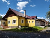 Prodej domu 750 m2, pozemek 5620 v obci Velká Chmelištná, cena 14000000 CZK / objekt, nabízí 