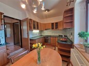 Pronájem bytu 2+1 v rodinném domě v Kníničkách, cena 21000 CZK / objekt / měsíc, nabízí