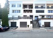 Prodej mezonetu 4+kk - 143 m2, se zahrádkou a ateliérem, dvougaráž, Brno - Kohoutovice, ulice Jírovcova, cena 15999000 CZK / objekt, nabízí