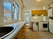 Pronájem slunného bytu 2+1 27 m2, Brno Řečkovice Banskobystrická 36, cena 13000 CZK / objekt / měsíc, nabízí