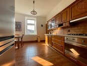 Pěkný byt 2+1 s balkonem, 90 m2 na ul. Trávníky 46, Černá Pole, cena 22000 CZK / objekt / měsíc, nabízí