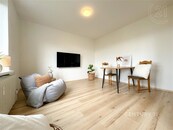 Prodej krásného bytu 2+kk v klidné lokalitě Ivančic - ideální investiční příležitost, 51 m2, cena 5190000 CZK / objekt, nabízí 