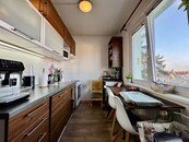 Byt s krásným výhledem a balkónem 2+1, 57 m2, ul. Boettingerova, cena 15000 CZK / objekt / měsíc, nabízí 