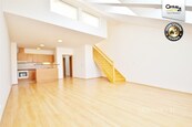 Krásný střešní byt 3+kk 98 m2 s terasou 90 m2, ul. Hybešova 47, cena 21000 CZK / objekt / měsíc, nabízí 