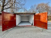 Garáž 18 m2 na ul. Skorkovského 1 v Brně Židenicích, cena 3000 CZK / objekt / měsíc, nabízí CENTURY 21 All Inclusive Estates