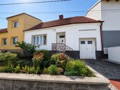 Dům, který roste s vašimi sny: Klidné bydlení ve Velaticích s bonusem, cena 8399000 CZK / objekt, nabízí 