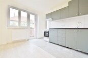Byt po kompletní rekonstrukci 2+1 s balkónem, 57 m2, ul. Došlíkova 40, cena 21000 CZK / objekt / měsíc, nabízí 