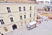 Prostor 100 m2 v srdci Brna v domě U Rudého Vola - Kobližná 2, cena 29800 CZK / objekt / měsíc, nabízí CENTURY 21 All Inclusive Estates