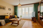 Pronájem pokoje pro 2 osoby v bytě 3+kk se vstupem na terasu a vlastní garáží v Brně, cena 8500 CZK / objekt / měsíc, nabízí 