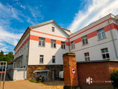 Pronájem skladových prostor 150.5m2, Na Košince, Praha 8, cena 250 CZK / m2 / měsíc, nabízí KINYK Trust s.r.o