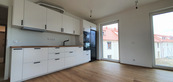 Pronájem moderního bytu 2+kk, 49 m2, ul. Ke Tvrzi, Praha - Královice, cena 20000 CZK / objekt / měsíc, nabízí 