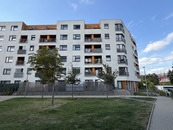 Pronájem moderního bytu, 34 m2, ul. Ke kříži, Praha 10 - Uhříněves, cena 16000 CZK / objekt / měsíc, nabízí 