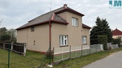 Prodej rodinného domu s terasou, garáží a pozemkem 763 m2, cena 3350000 CZK / objekt, nabízí 