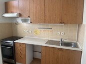 Pronájem bytu 3+kk v centru HK, garáž, cena 18000 CZK / objekt / měsíc, nabízí 