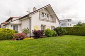 Prodej krásného a velkého domu 4+1 se zahradou a garáží v Hradci Králové, cena 13900000 CZK / objekt, nabízí Sluníčko reality