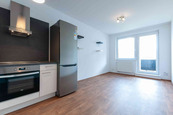 Pronájem bytu 1+kk, Zakšínská, Střížkov, 16 200Kč/měs, 26 m2, cena 16200 CZK / objekt / měsíc, nabízí Ideální nájemce