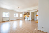 Pronájem bytu 2+kk, U Průhonu, Holešovice, 23900 Kč/měs, 73 m2, cena 23900 CZK / objekt / měsíc, nabízí