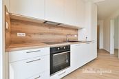 Pronájem novostavby bytu 2+kk s parkovacím stáním, Podvéská, Brno-Komín, 23 000 Kč/měs, 59 m2, cena 23000 CZK / objekt / měsíc, nabízí 
