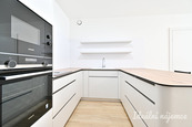 Pronájem bytu 2+kk, Bystrcká, Komín, 57 m2, cena 23600 CZK / objekt / měsíc, nabízí 