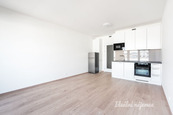 Pronájem bytu 1+kk, Poděbradská, Hloubětín, 32 m2, cena 19190 CZK / objekt / měsíc, nabízí 