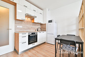 Pronájem bytu 1+kk, Spolková, Zábrdovice, 13 900 Kč/měs, 34 m2, cena 13900 CZK / objekt / měsíc, nabízí 